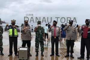 Pengunjung RTP Parapat Meningkat, Kapolsek, Danramil II Parapat Himbau Terapkan Prokes