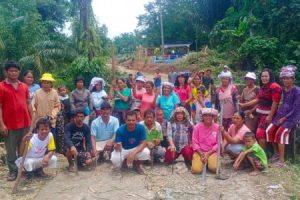 Masyarakat Huta Dua Raja Hombang Gotong Royong,Berharap Perbaikan Jembatan Utama Dikabulkan Pemkab Simalungun