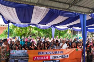 Walikota dr Susanti Melepas Keberangkatan Umroh PT Amirah Indonesia Tour